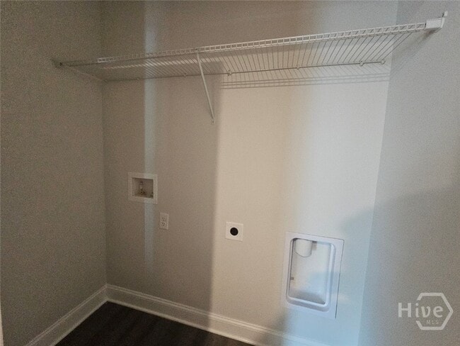 Photo - 325 Gov Gwinnett Way