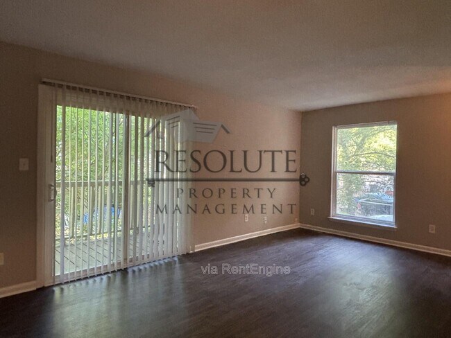 Photo - 4200 Greencastle Ct Unit B