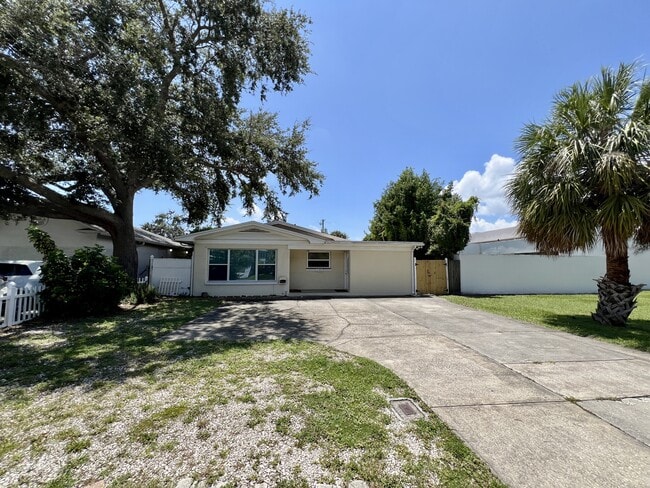 Building Photo - 3104 W North A St Rental