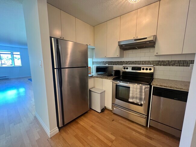 Photo - 17-3437 West 4th Avenue Unit 17