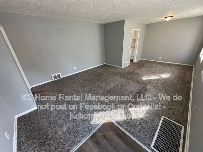 Photo - 6641 Flora Ave