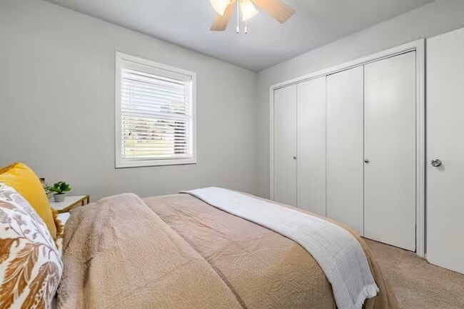 Building Photo - 15 Churchill Dr