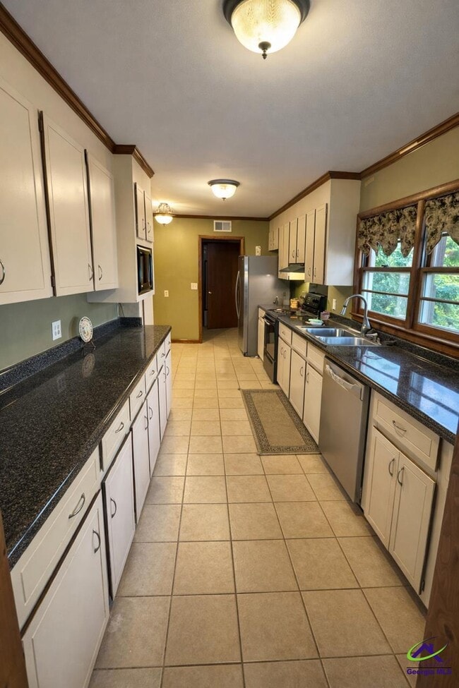 Photo - 316 Julianne St