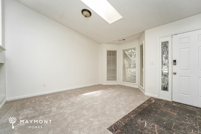 Photo - 2139 Meadowview Ct SE