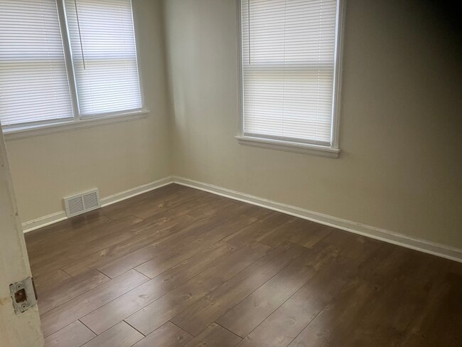 Bedroom or Office - 57 Logan Ave W