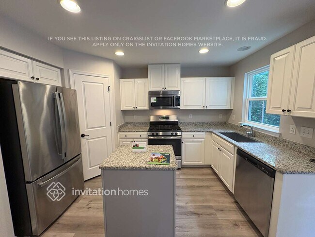 Photo - 949 Fairdale Ct