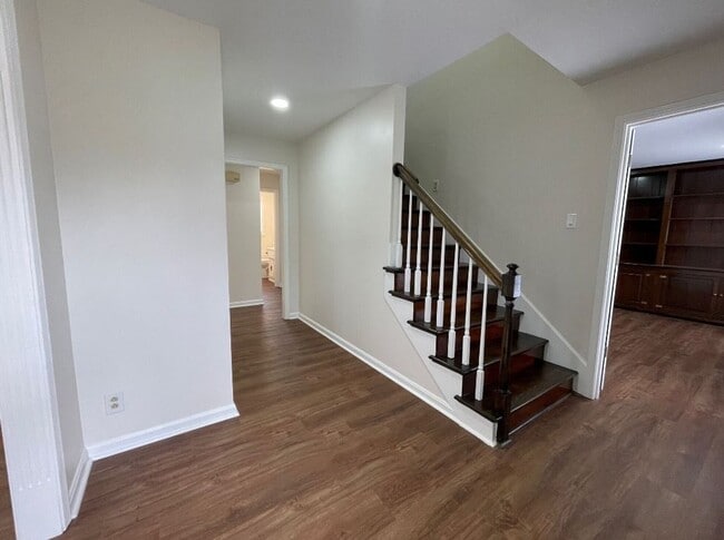 Photo - Douglas Hills Colonial