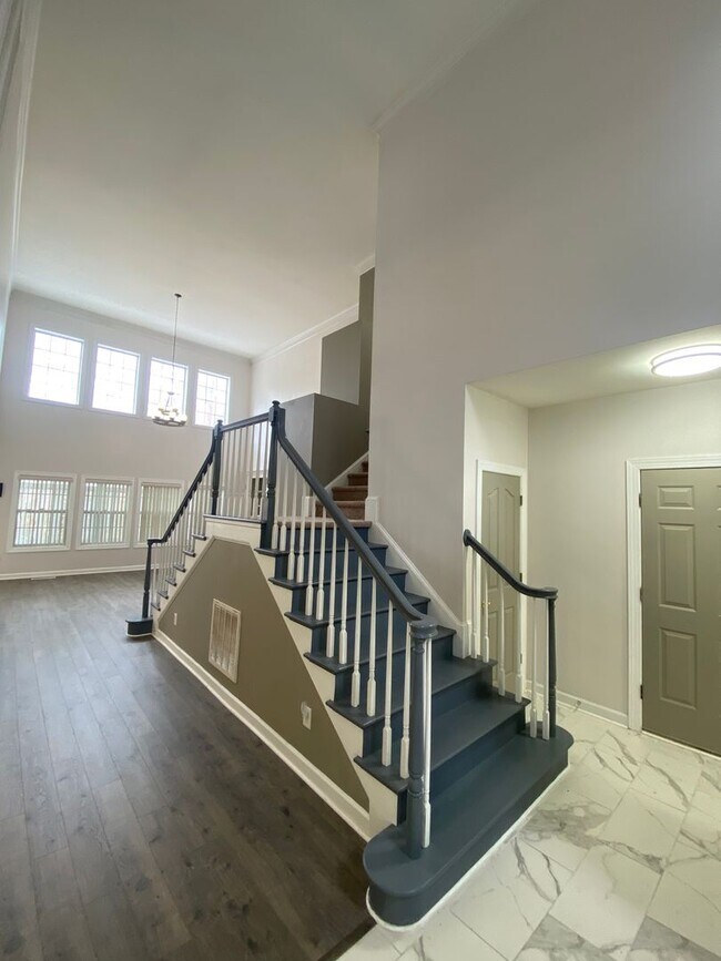 4Bd/3Ba House w/ Open Floor Plan & Fenced House Rental in