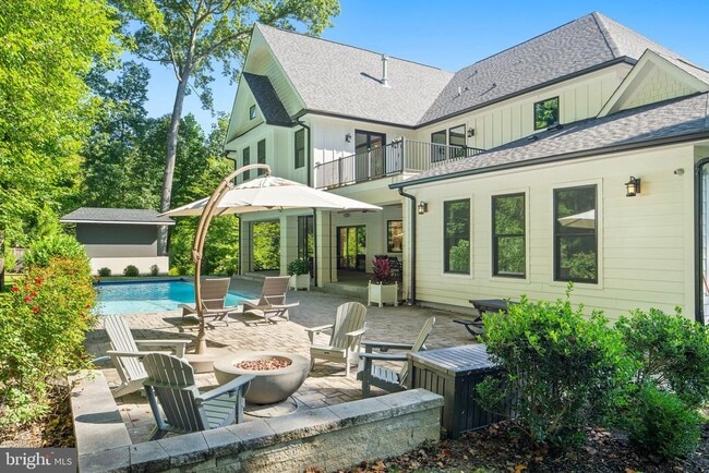 Photo - 608 Walker Rd