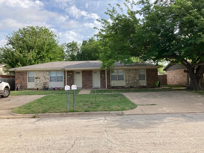 Photo - 7608 Abbott Drive