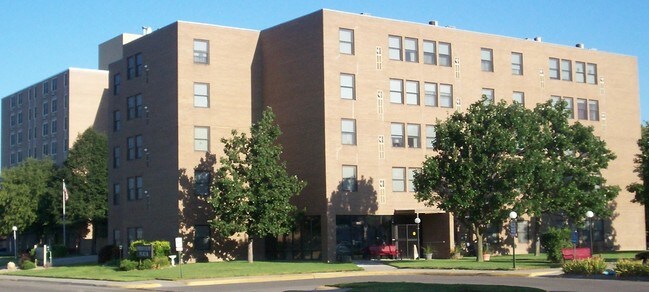 Photo - 314 W Court St Unit 5105