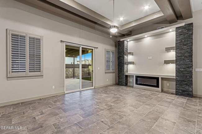 Photo - 12365 Desert Pine Ave