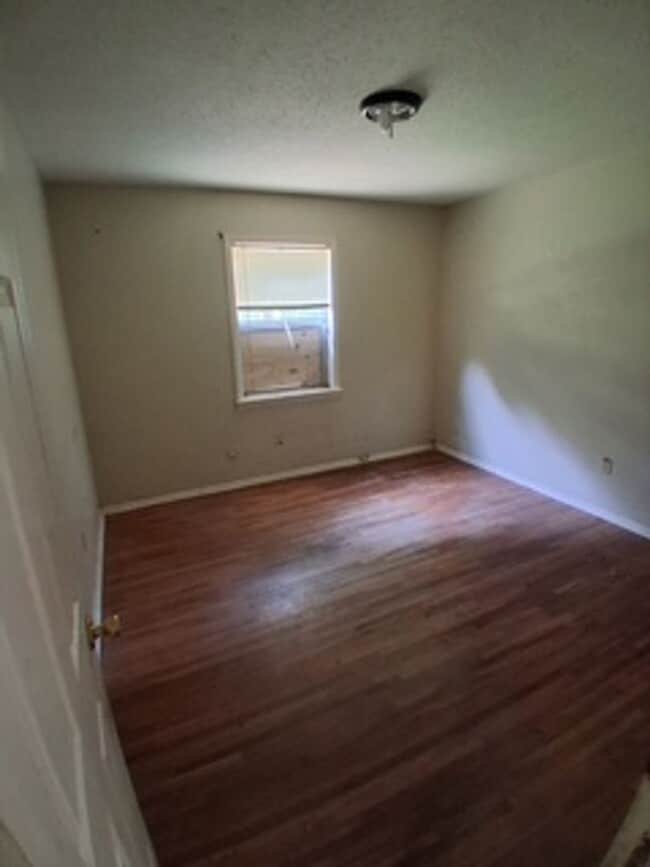 Photo - 4637 Appleville St