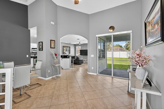 Photo - 1971 SW Breezeway St