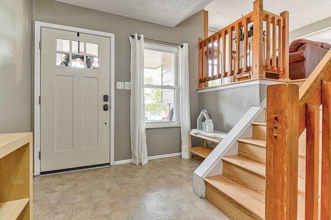 Photo - 5150 Saddle Dr