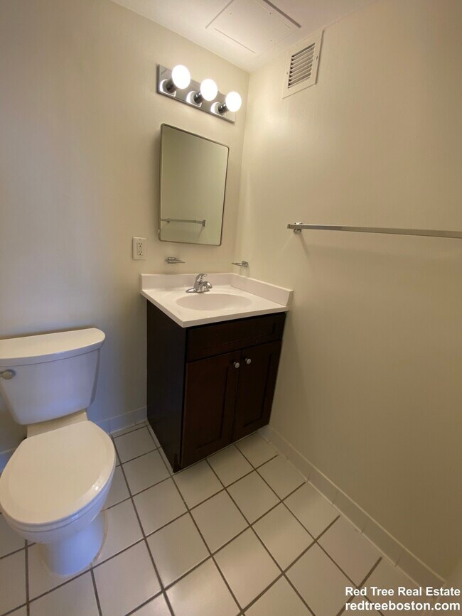 Photo - 175 Freeman St Unit 902