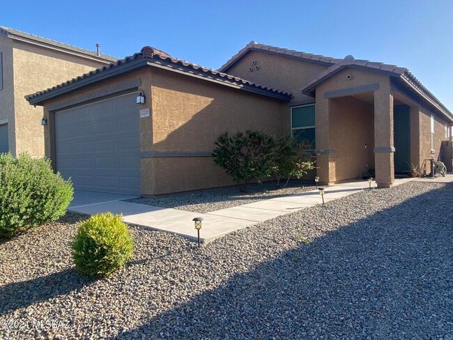 Building Photo - 12265 N Sutter Dr
