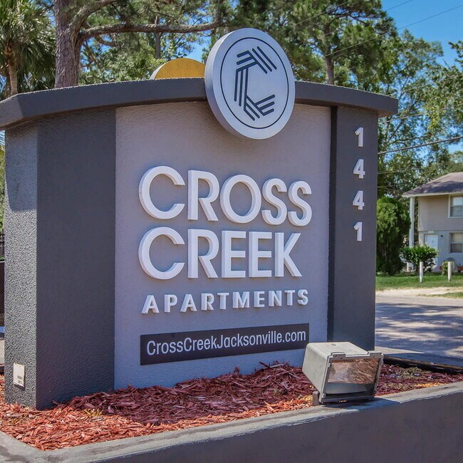 Cross Creek Apartments Jacksonville, FL