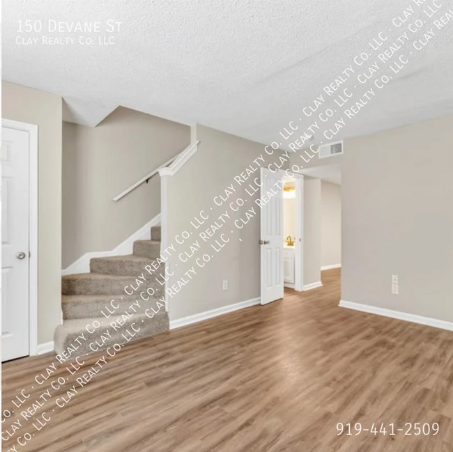 Photo - 150 Devane St