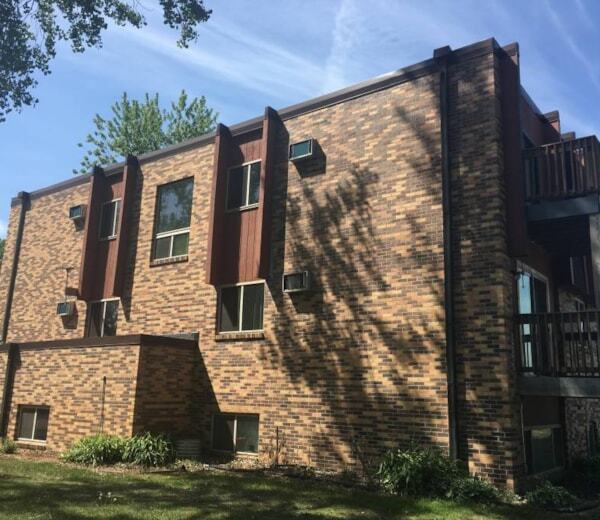 Parkwood Apartments - Parkwood Apartments