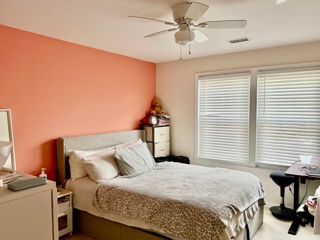 Photo - 12936 Grays Pointe Rd Unit 12936B