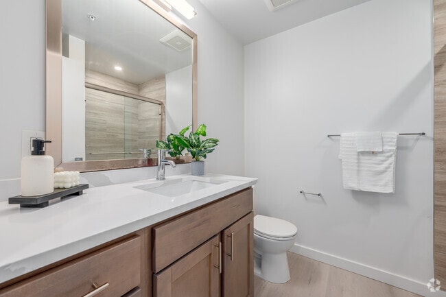1BR, 1BA - 478SF - Bathroom