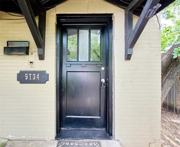 Photo - 5734 Worth St