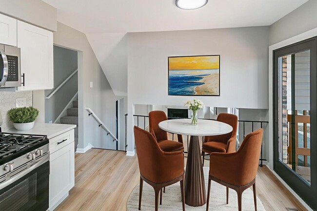 Photo - 242 S Harper Ave