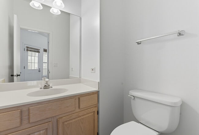Photo - 519 Woodcrest Dr
