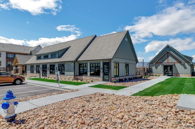 Photo - Upland Flats Luxury Apartments