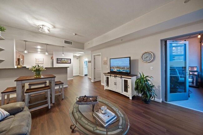 Photo - 253 10th Ave Unidad 633 Park Terrace