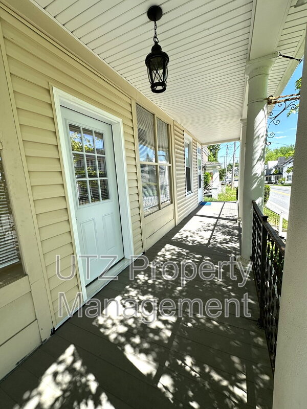 Building Photo - 3977 Littlestown Pike Unit C