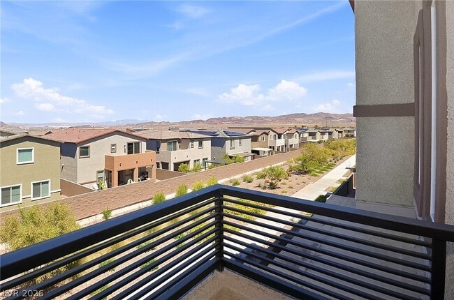 Photo - 254 Walsh Peak Ave