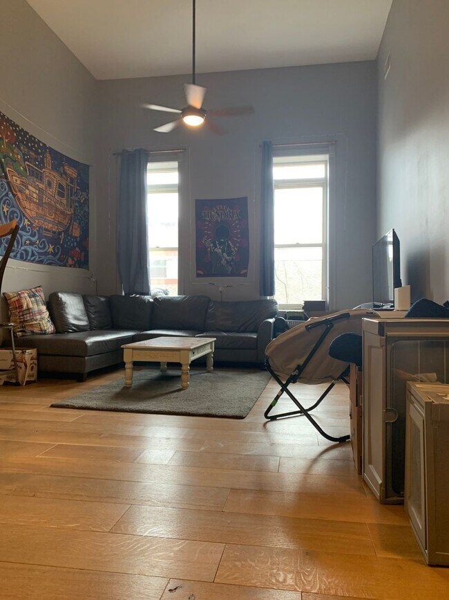 Photo - 204 N Walnut St Unit B