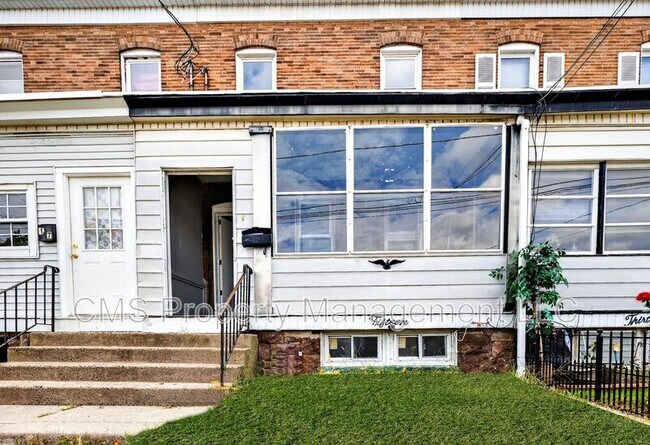 Photo - 15 Adella Ave
