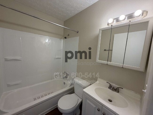 Photo - 2100 Shawbury Ct W