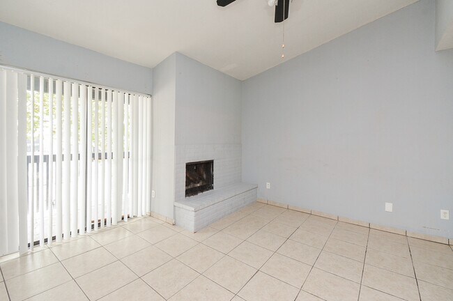 Photo - 9009 Richmond Ave Unidad 411