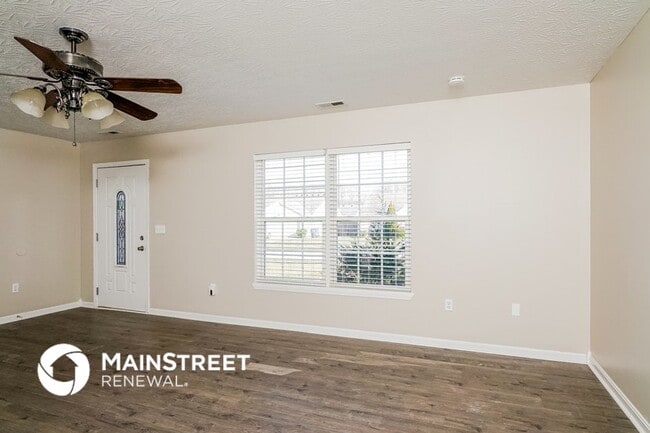 Photo - 375 Clover Cove Dr