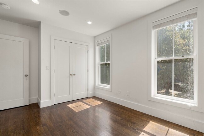 Photo - 12 Mohawk St Unit 3