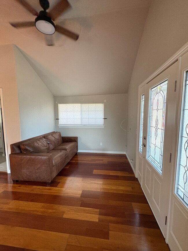 1 Pearce St