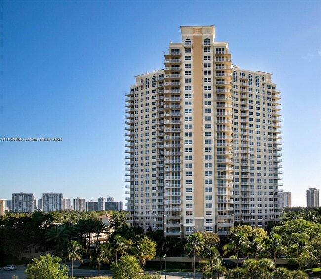 Building Photo - 19501 W Country Club Dr Unit 701 Rental
