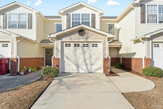 Photo - 707 Majestic Dr