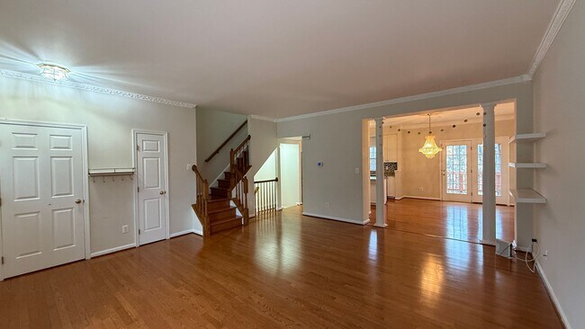 Photo - Three Bedroom Townhouse in River Oaks