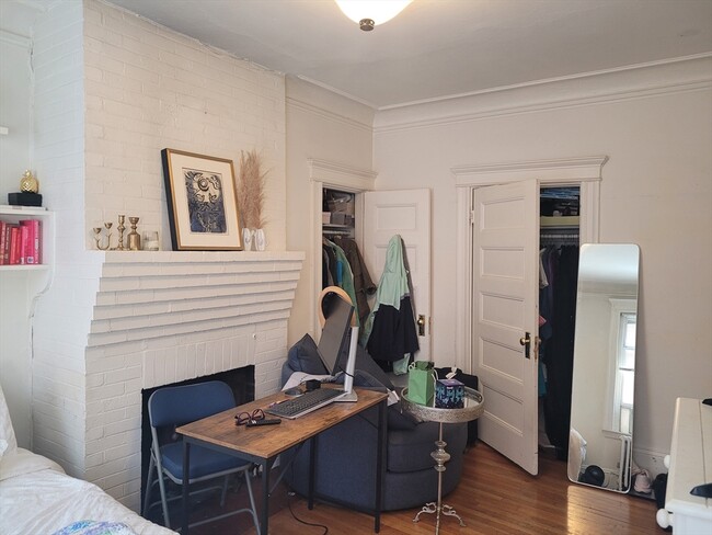 Photo - 41 Revere St Unidad 3
