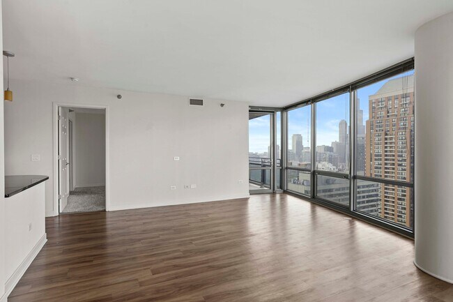 Photo - 1245 S Michigan Ave
