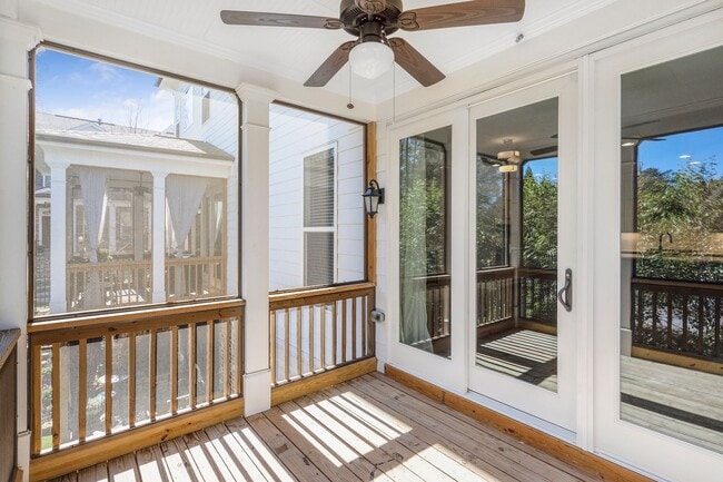 Photo - East Of Main - Downtown Alpharetta