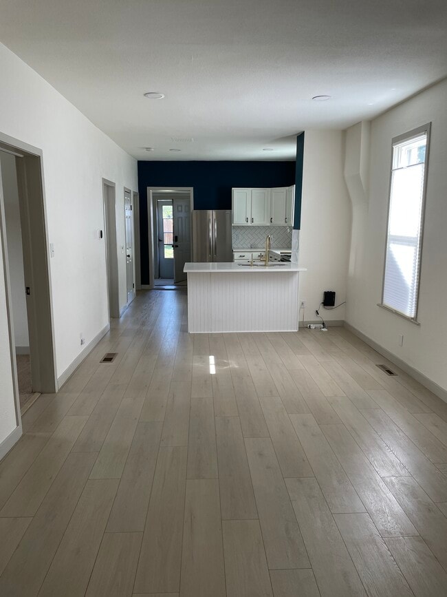 Common Area facing Kitchen