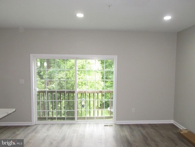 Photo - 707 S Twin Lakes Blvd