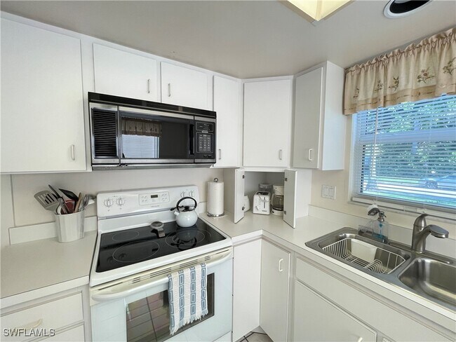 Photo - 254 6th Ave S Condo Unit 8