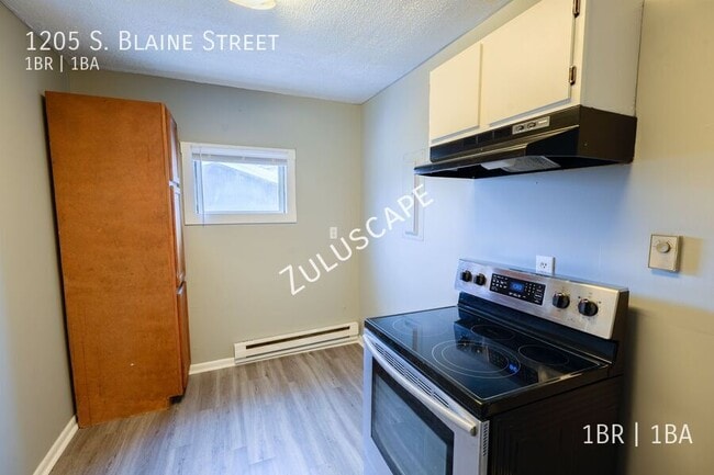 Photo - 1205 S Blaine St